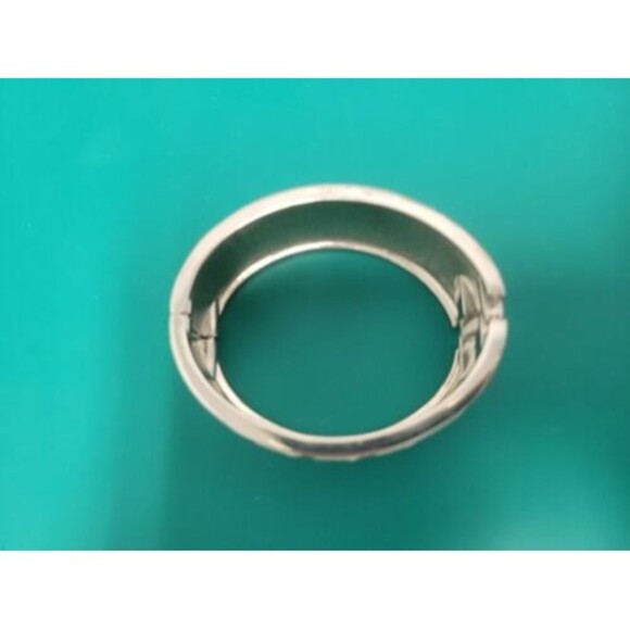 Vintage Ivory Enamel SilverTone Polka Dot Patterned Clamper Bangle Bracelet - Picture 2 of 8